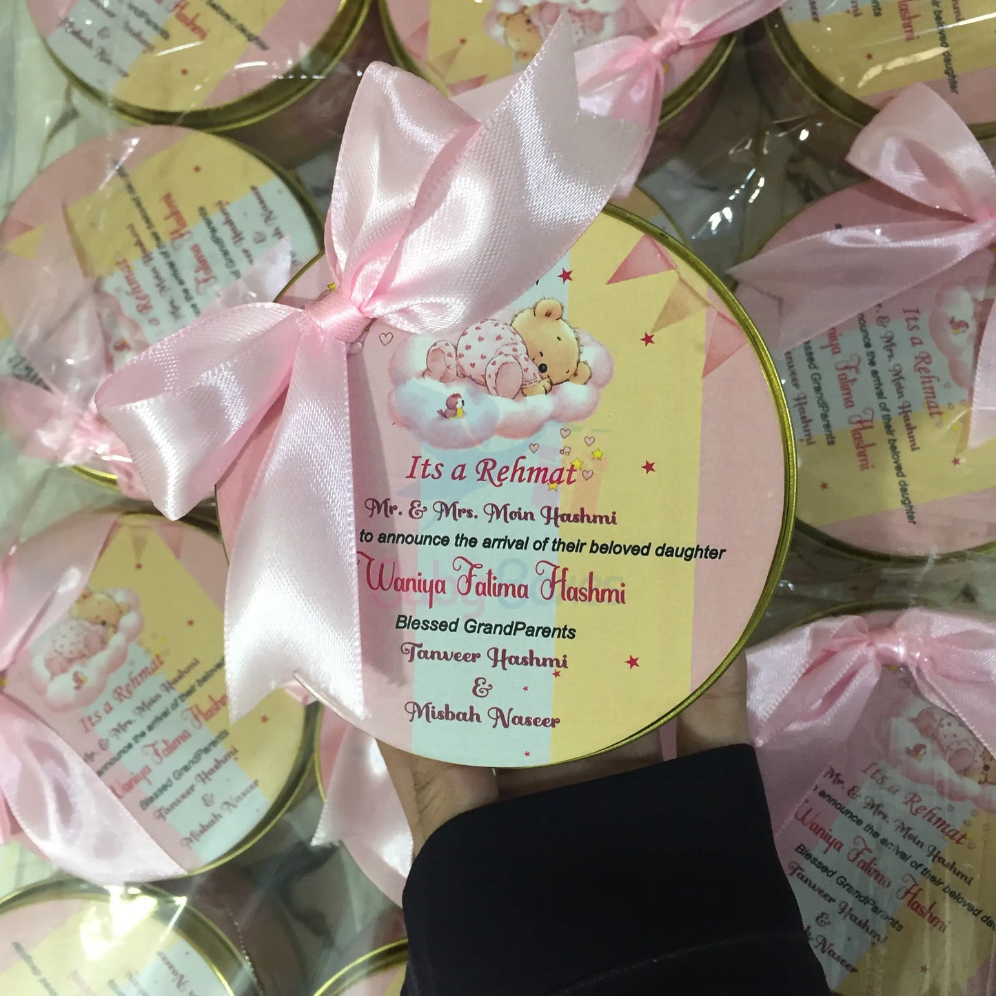 250gm Baby Girl Tin Box With Bow
