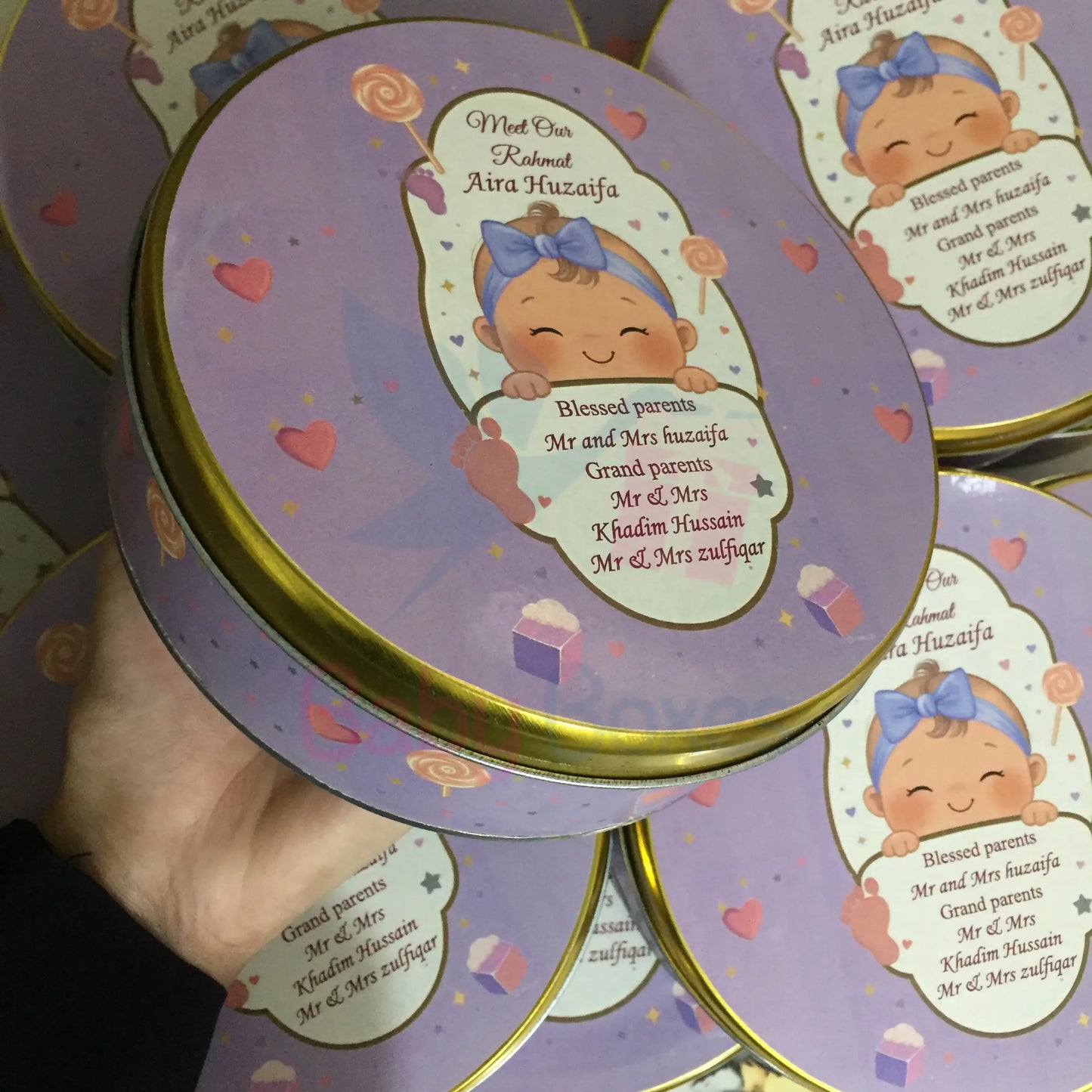 Half kg Personalized Baby Girl Announcement Round Box